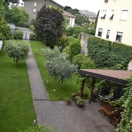 Apartment Azzurro Plumbago